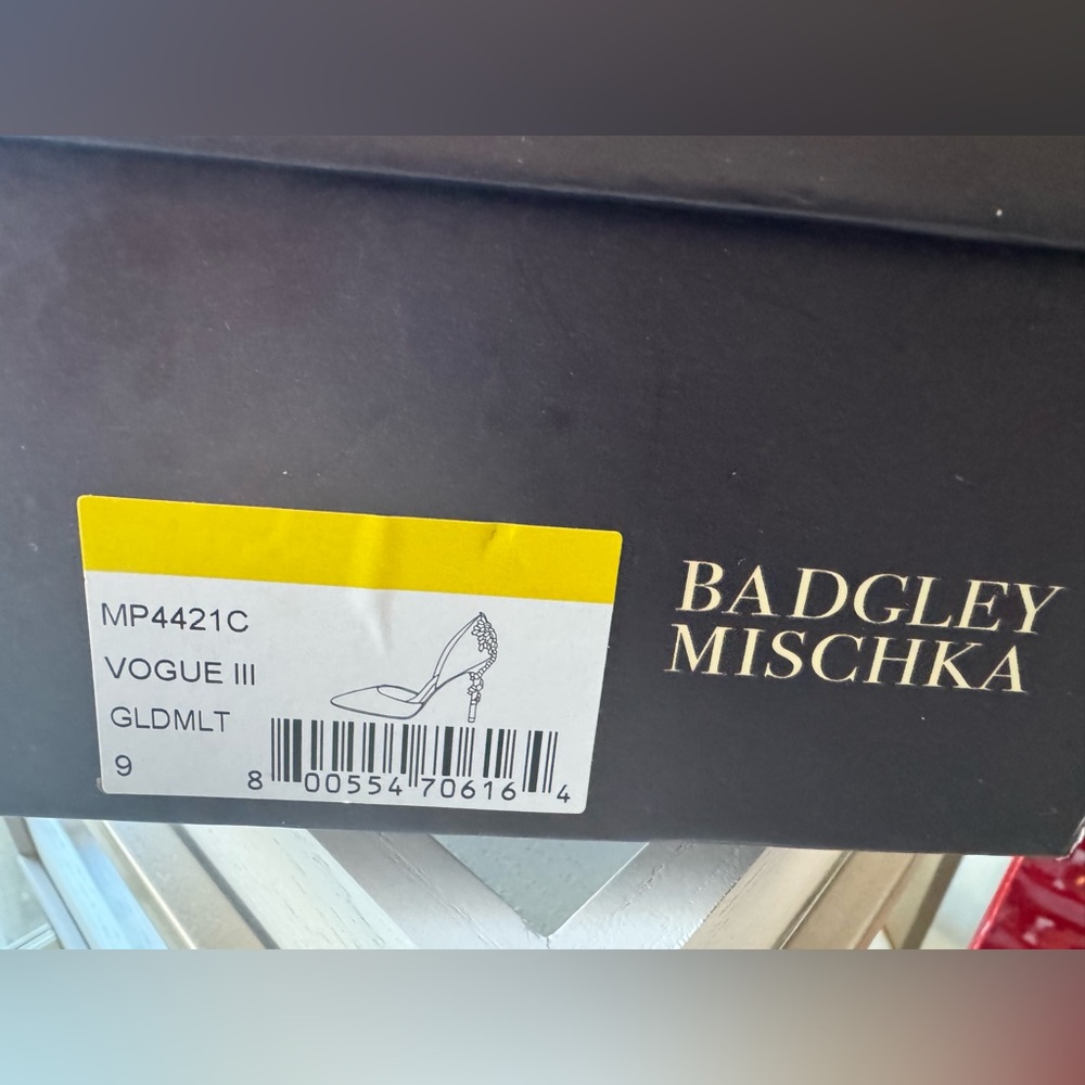 Badgley Mischka Sparkling Rose Gold Heels - Picture 12 of 12